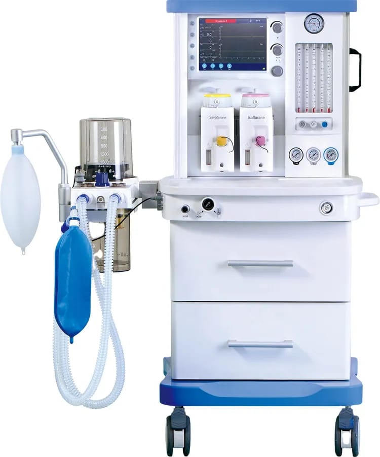 KAM-BIOMED SARL renforce les capacités du Bloc opératoire de l’Hôpital Régional de Bertoua - Image 2